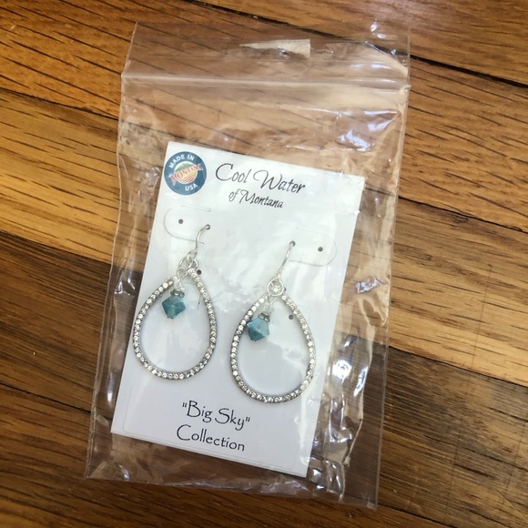 NWOT Big sky Montana made earrings - Austrian crystals - Picture 4 of 4